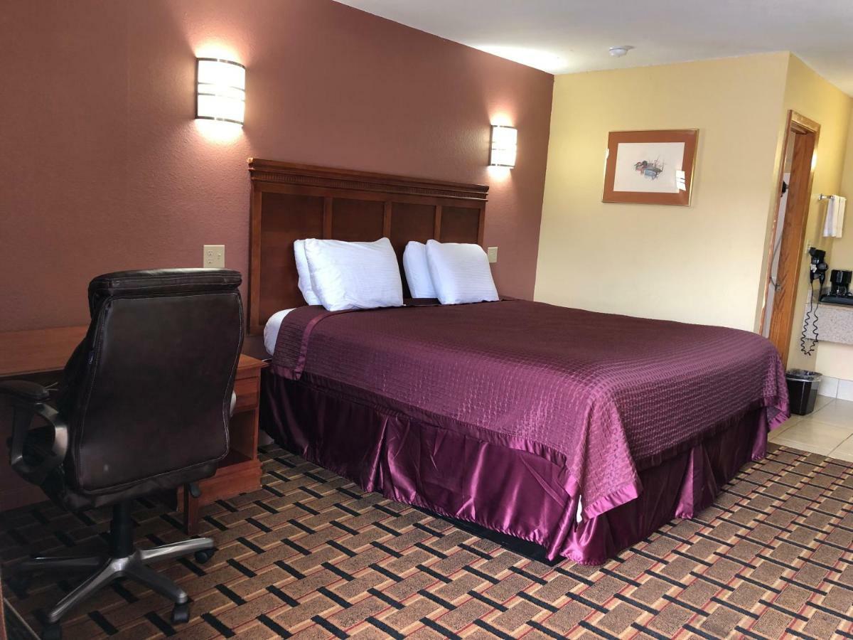 Americas Best Value Inn-Indianola Εξωτερικό φωτογραφία