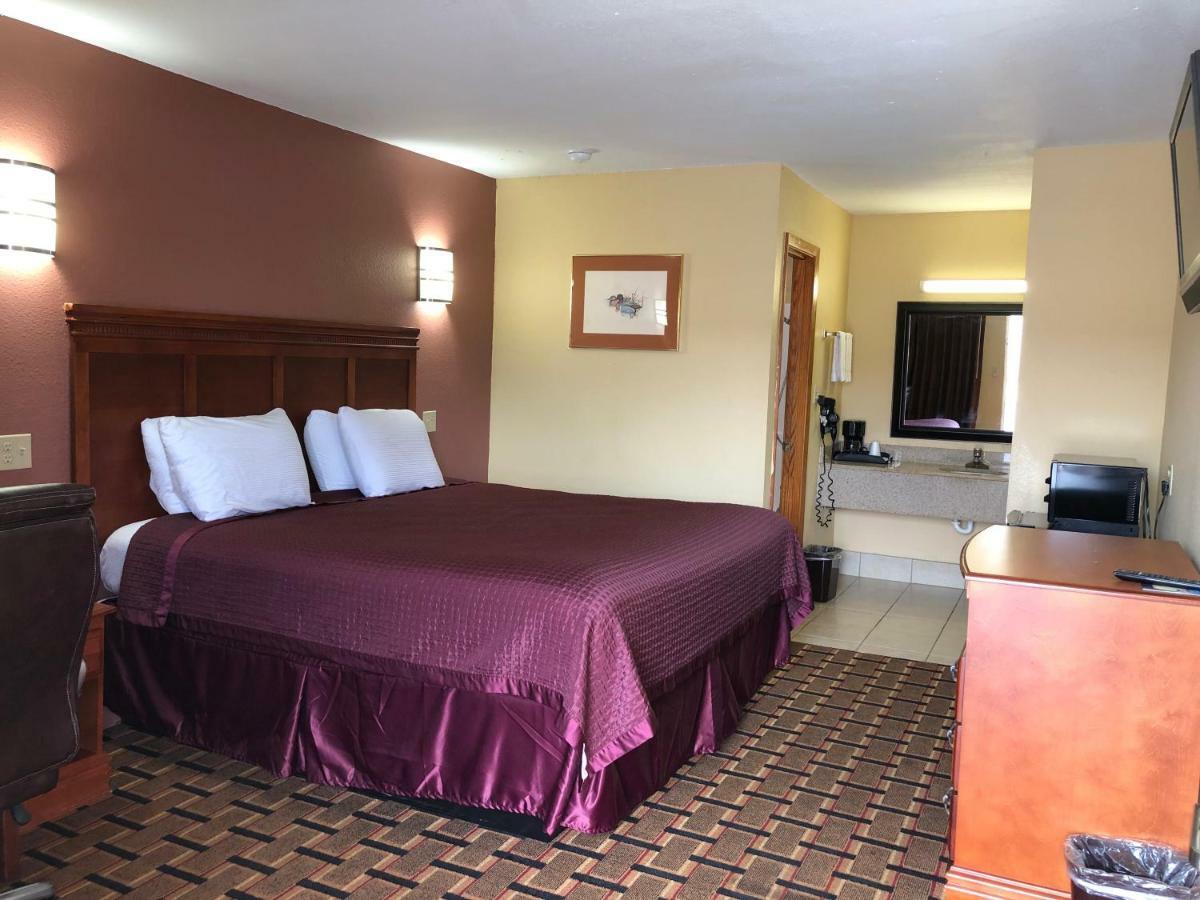 Americas Best Value Inn-Indianola Εξωτερικό φωτογραφία